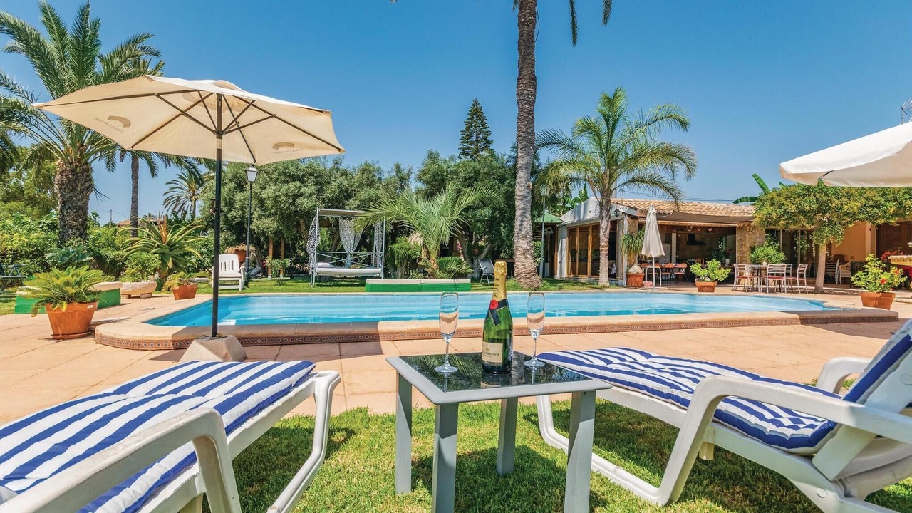 Photo of Outdoor in La Marina