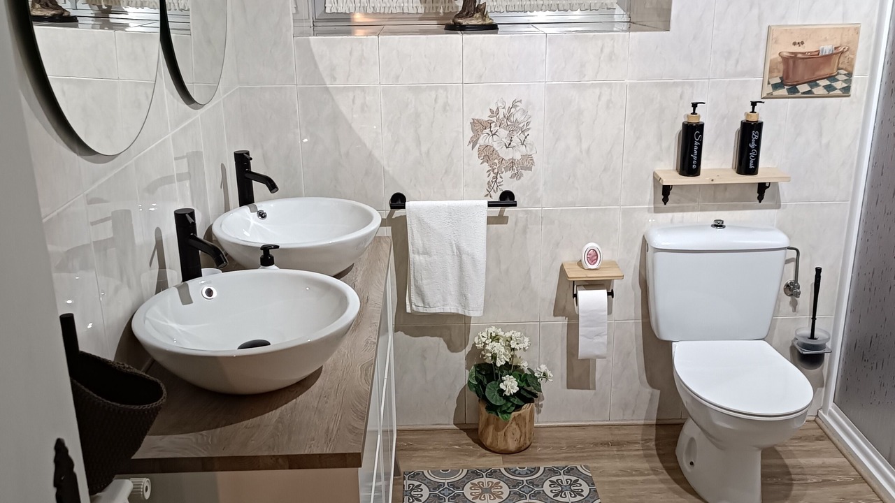 Photo of Bathroom in Pomar de Valdivia