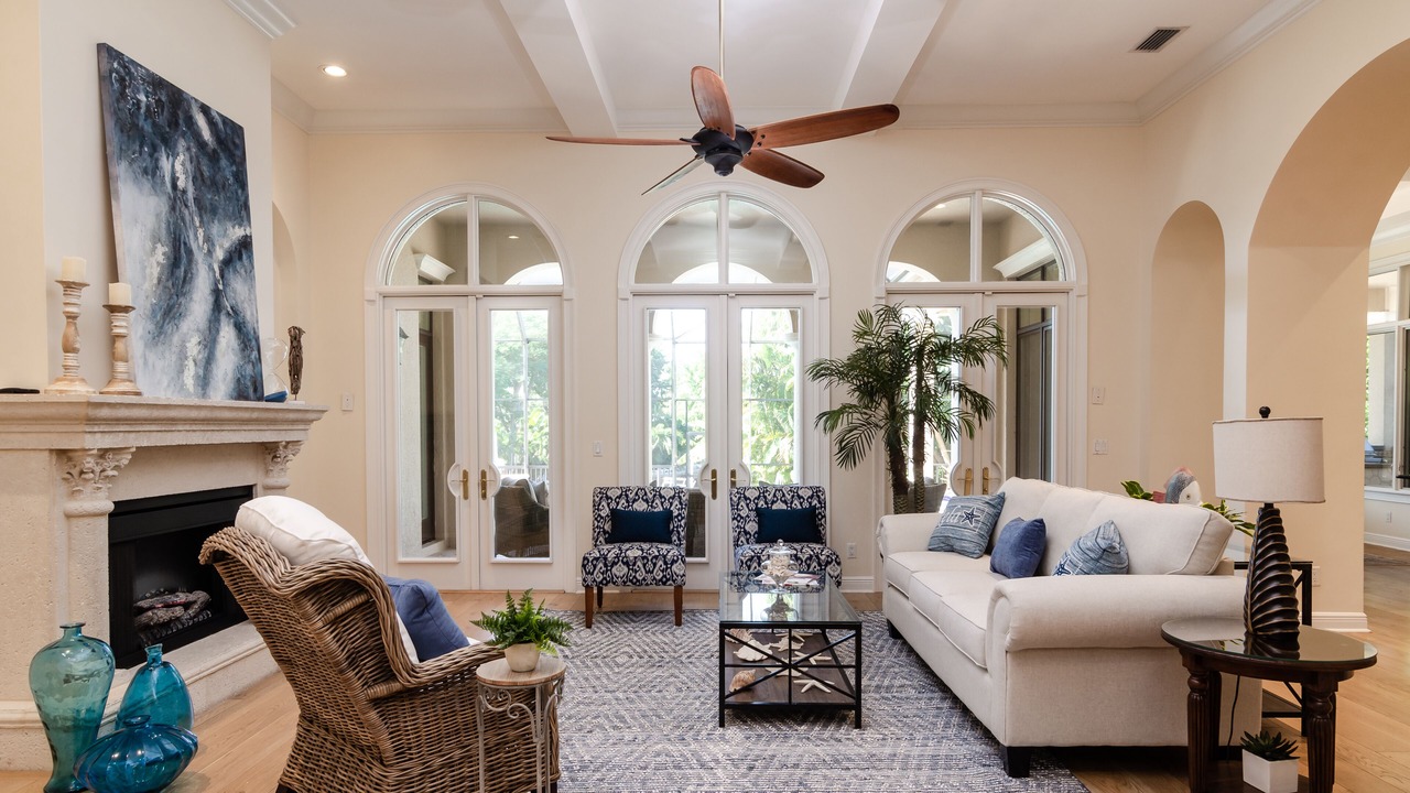 Photo of Livingroom in Royal Harbor