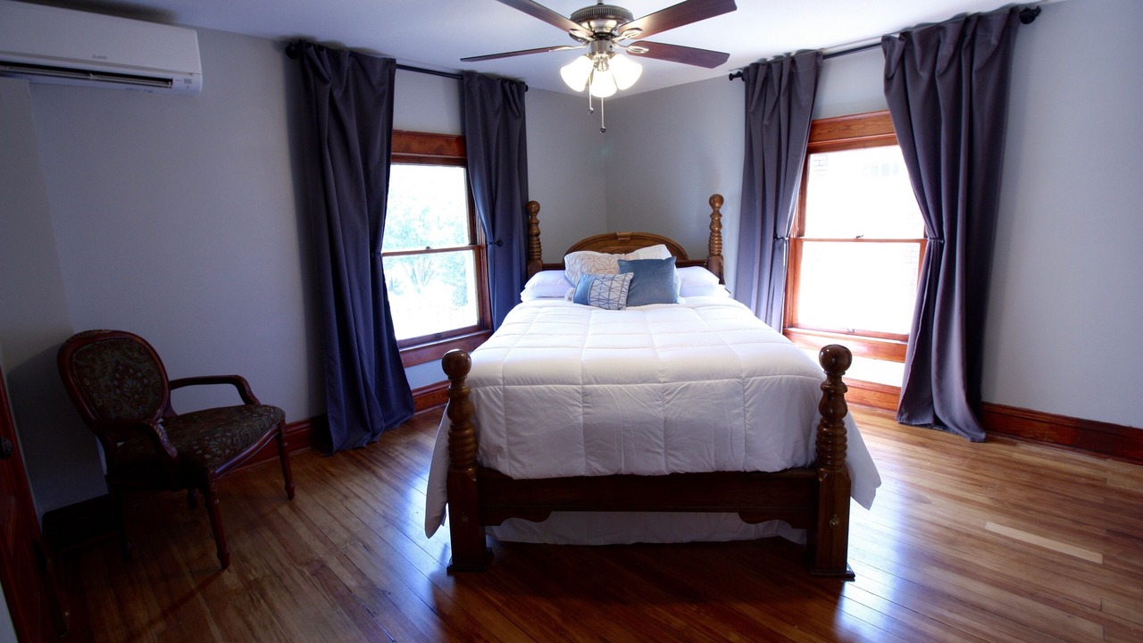 Photo of Bedroom in Excelsior Springs