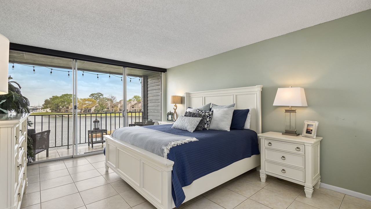Photo of Bedroom in Walden on Lake Conroe
