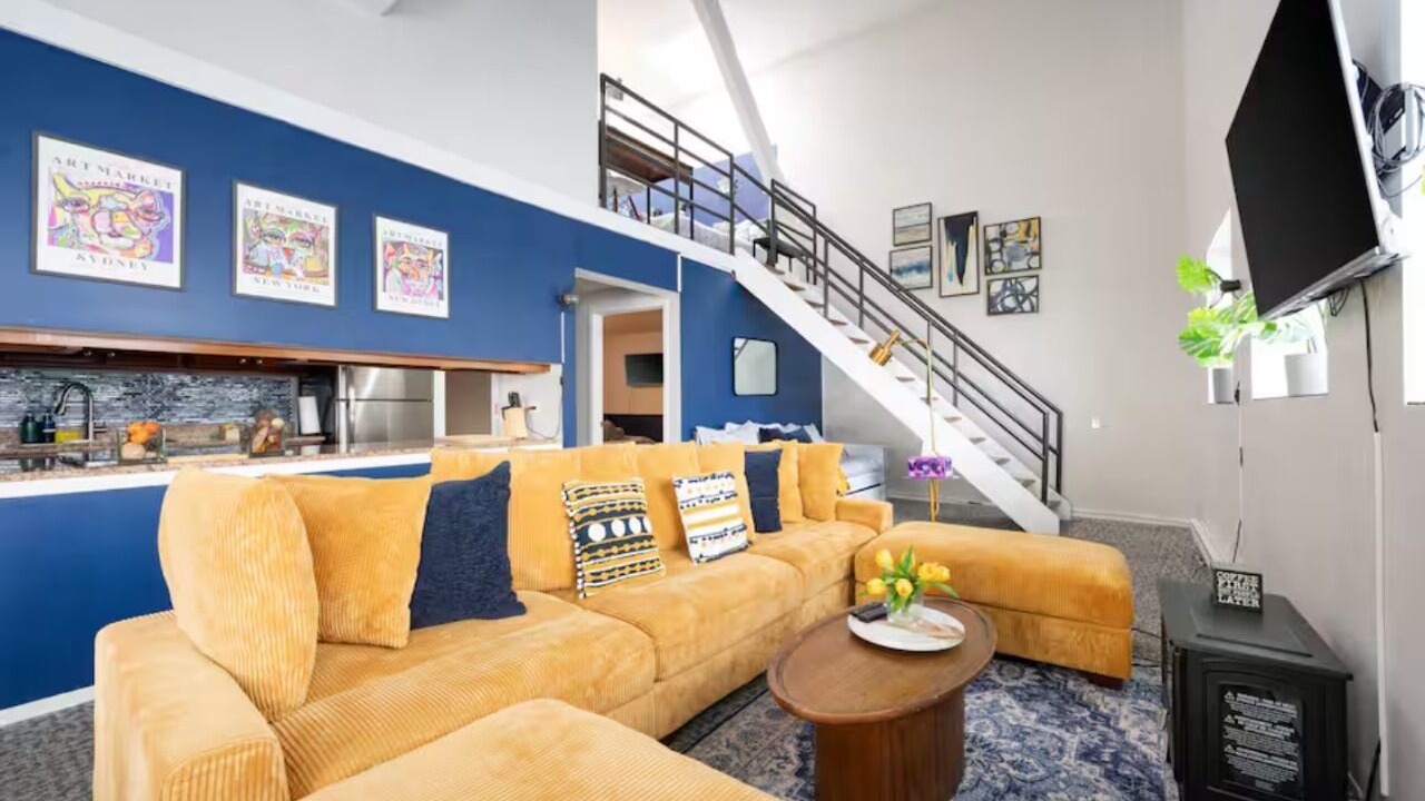 Photo of Livingroom in The Loop