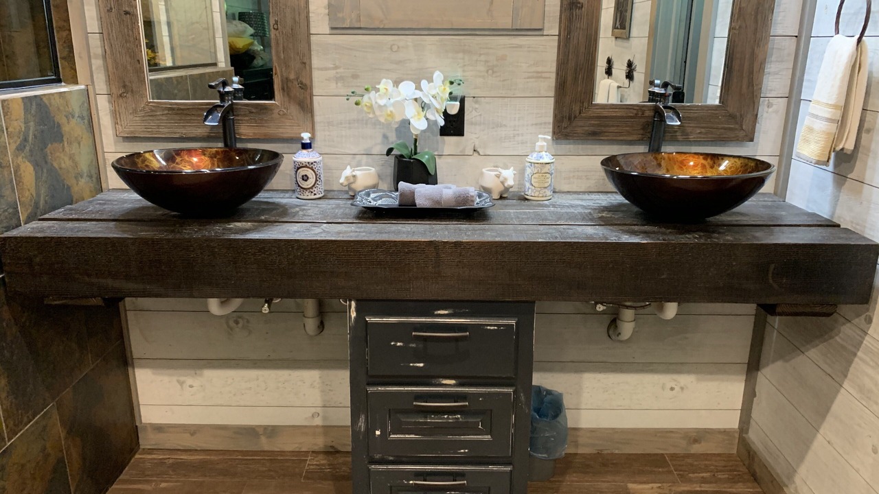 Photo of Bathroom in Broken Bow