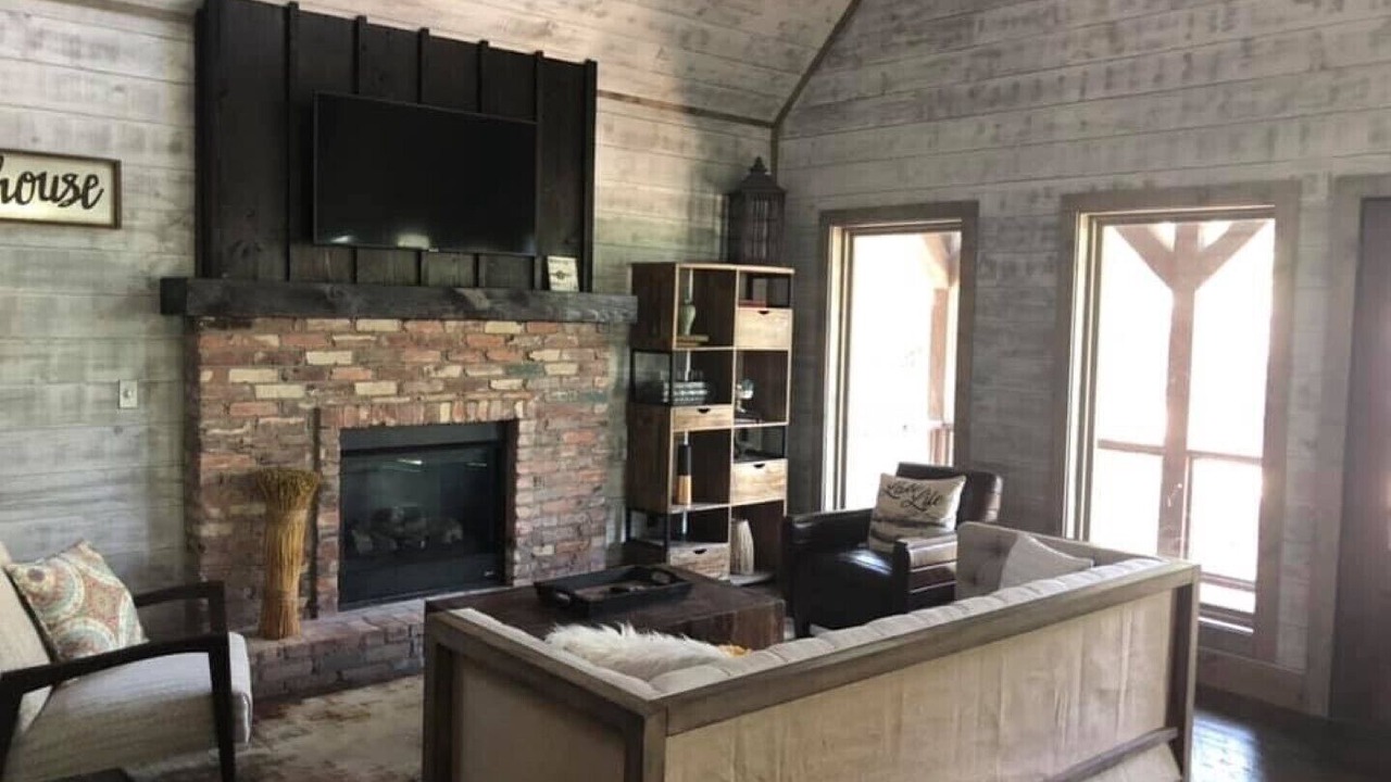 Photo of Livingroom in Broken Bow