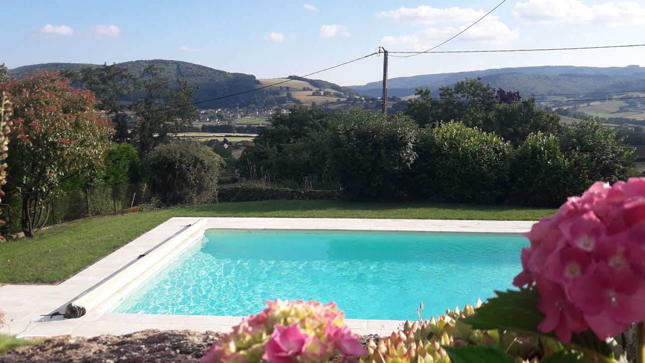 Photo of Outdoor in Saint-Symphorien-de-Marmagne