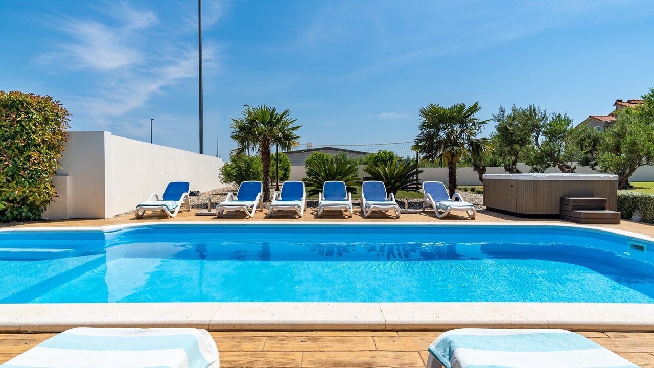 Photo of Outdoor in Rudine
