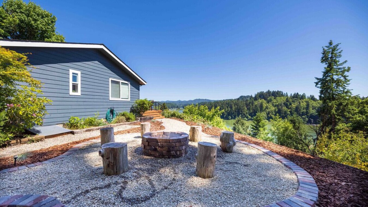 Photo of Patio Balcony in Lakeside