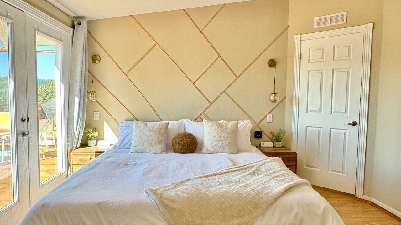 Photo of Bedroom in Lakeside