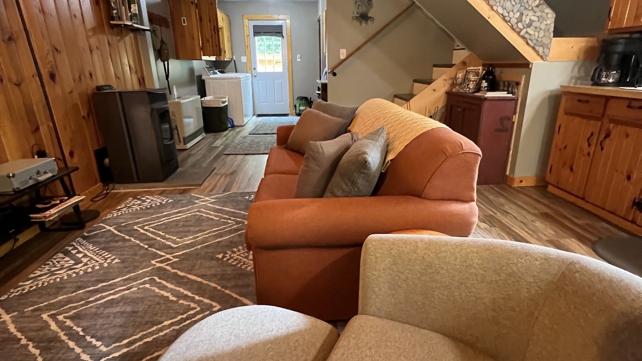 Photo of Livingroom in Grayling