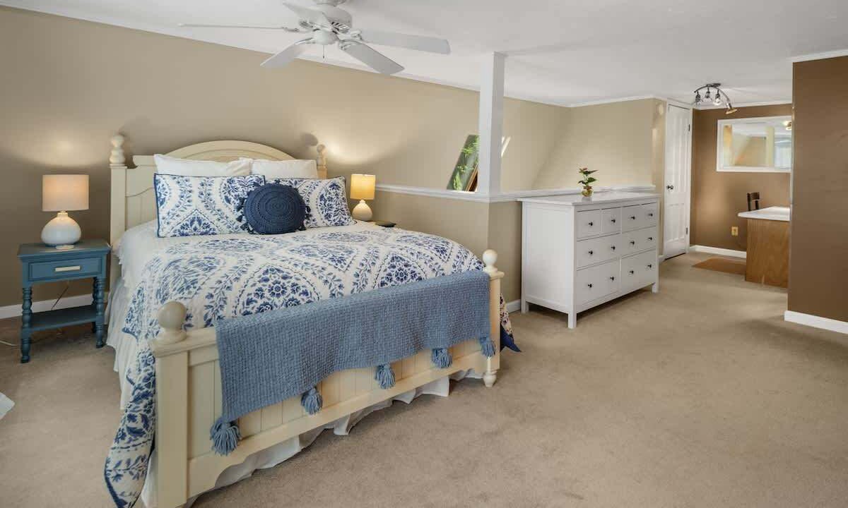 Photo of Bedroom in Ithaca