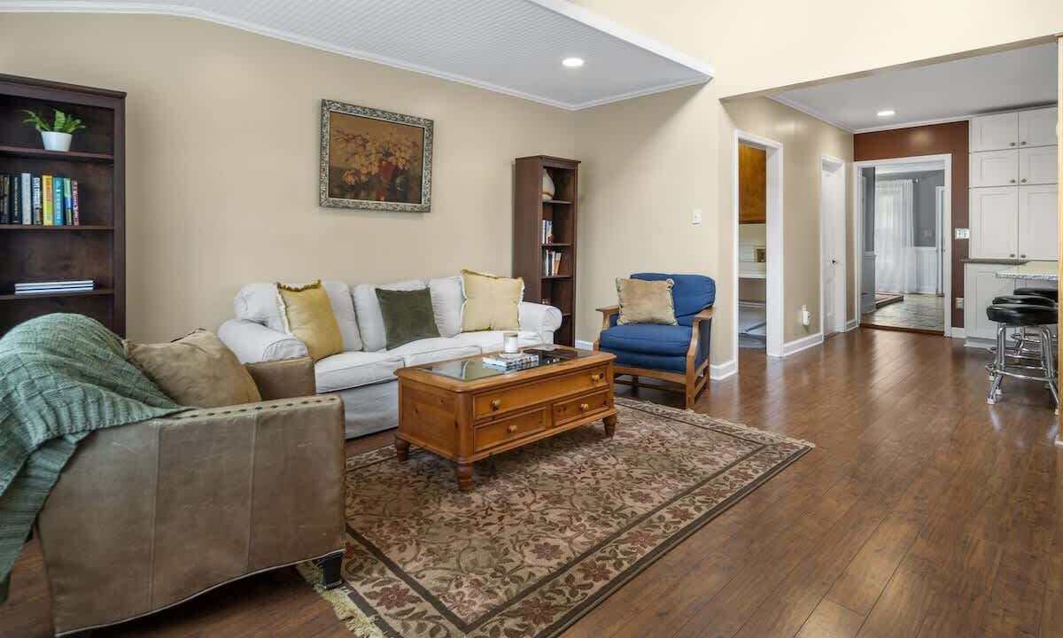 Photo of Livingroom in Ithaca