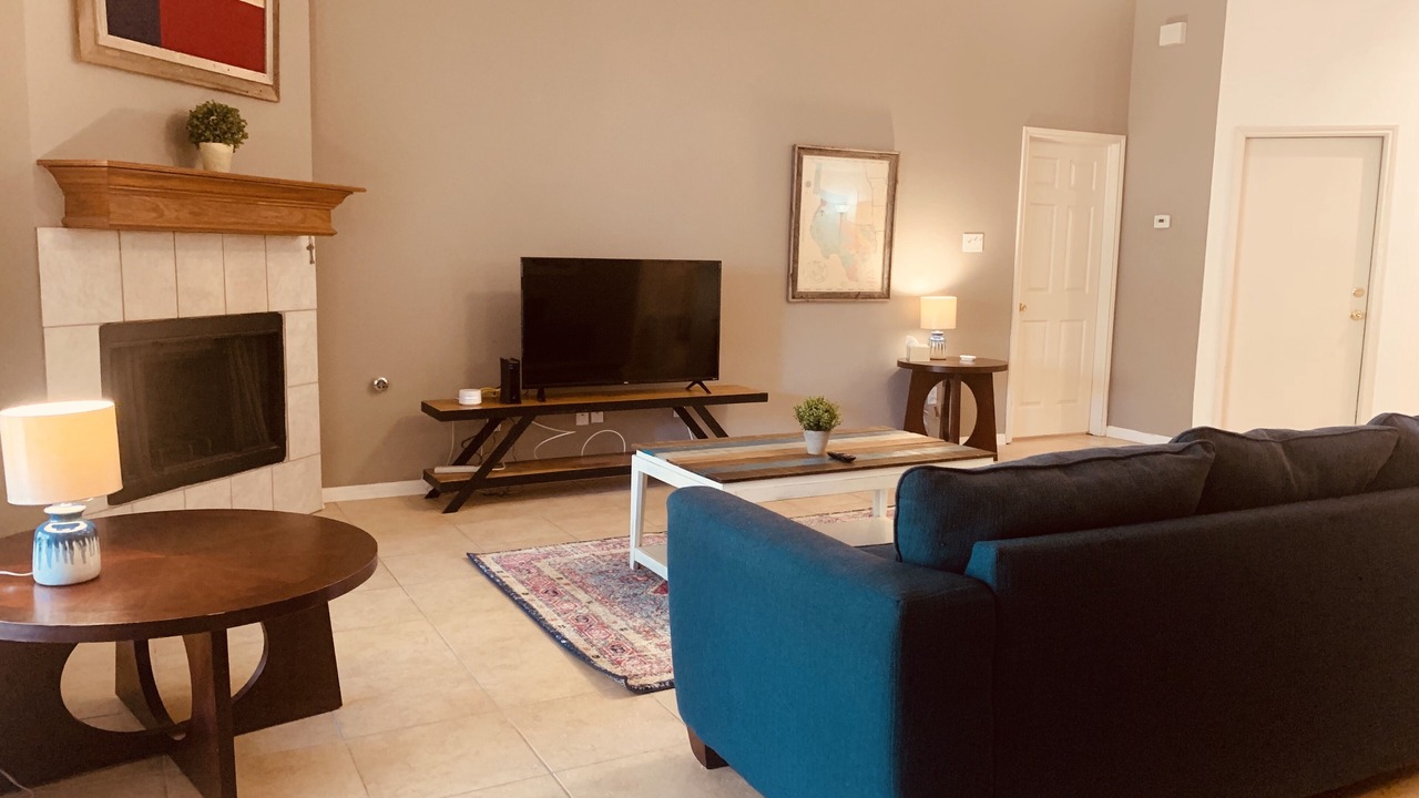Photo of Livingroom in South Creek