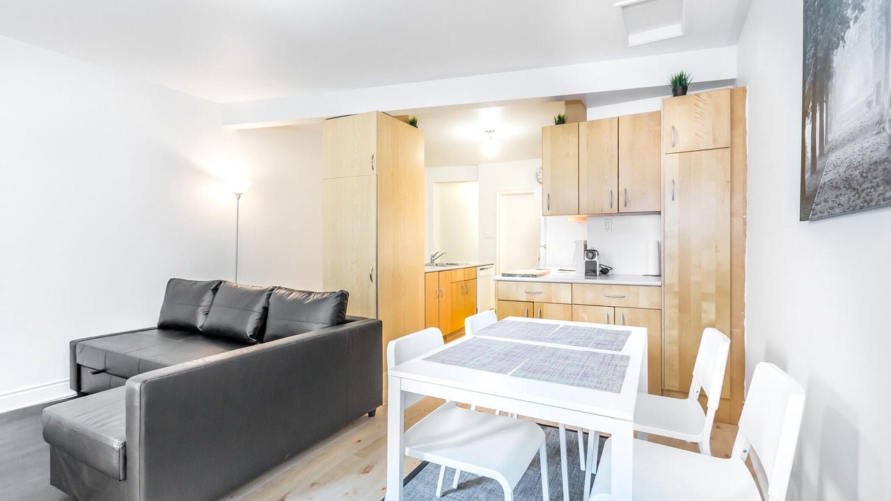 Photo of Livingroom in King West Village