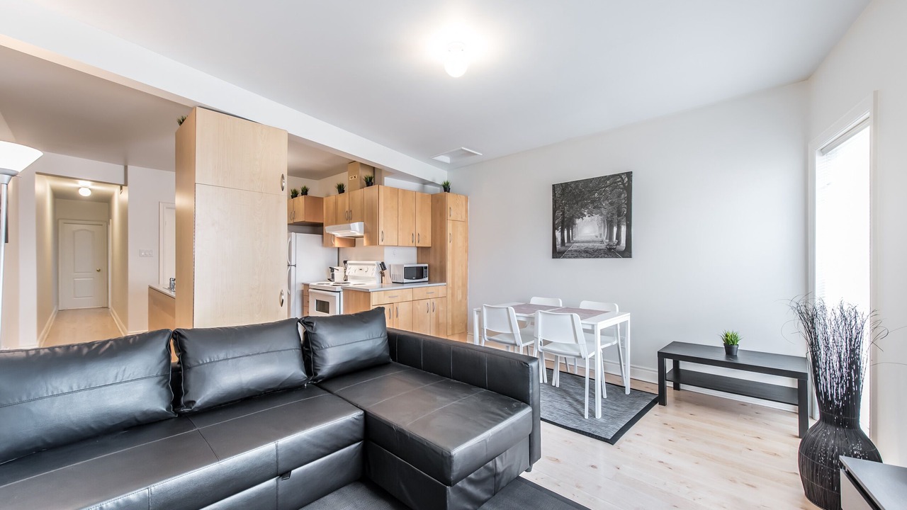 Photo of Livingroom in King West Village