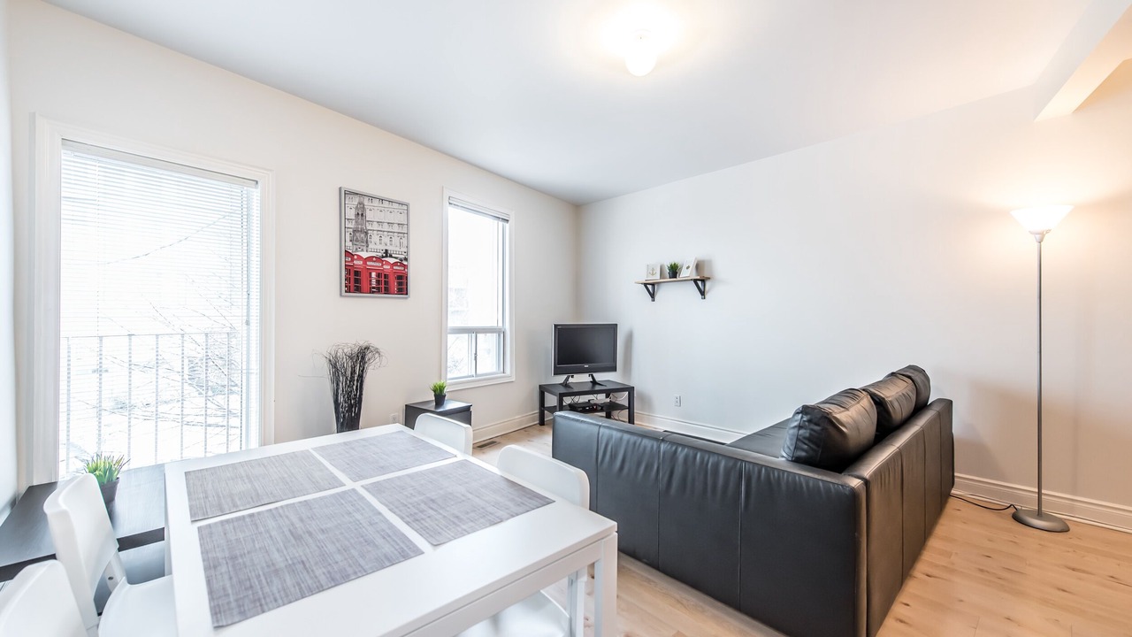 Photo of Livingroom in King West Village
