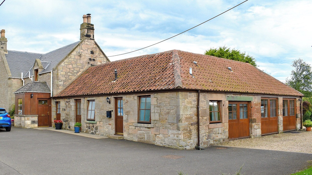 Photo of Others in Linlithgow