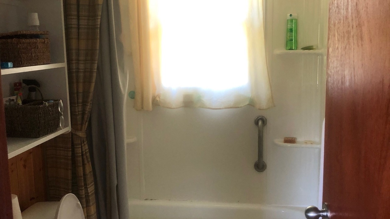 Photo of Bathroom in Petit-Etang