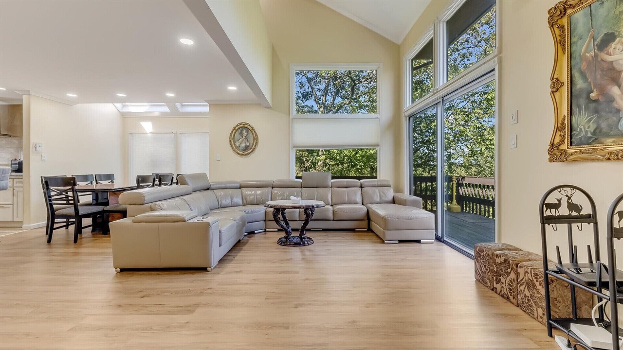 Photo of Livingroom in Tannersville