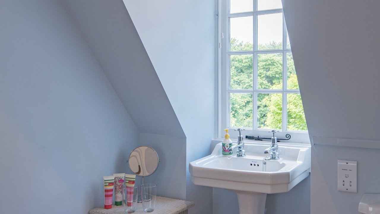 Photo of Bathroom in Hernhill