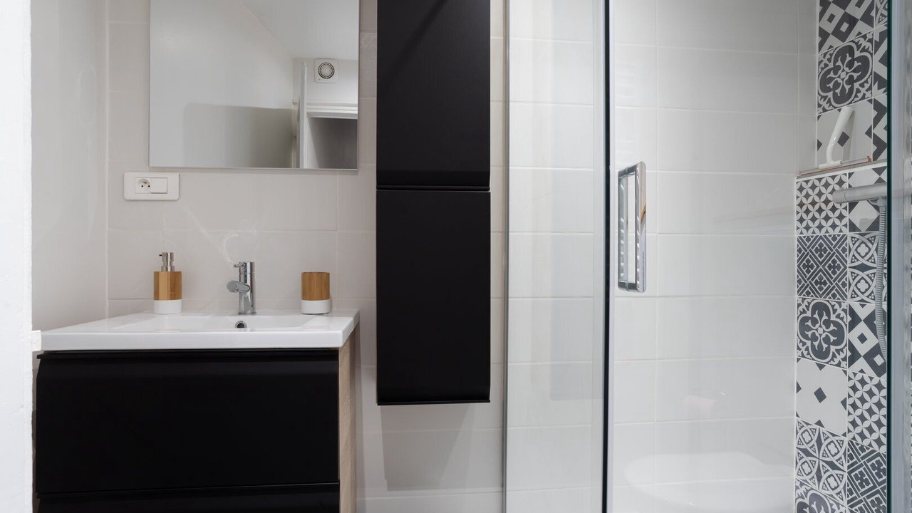 Photo of Bathroom in Griffon - Royale