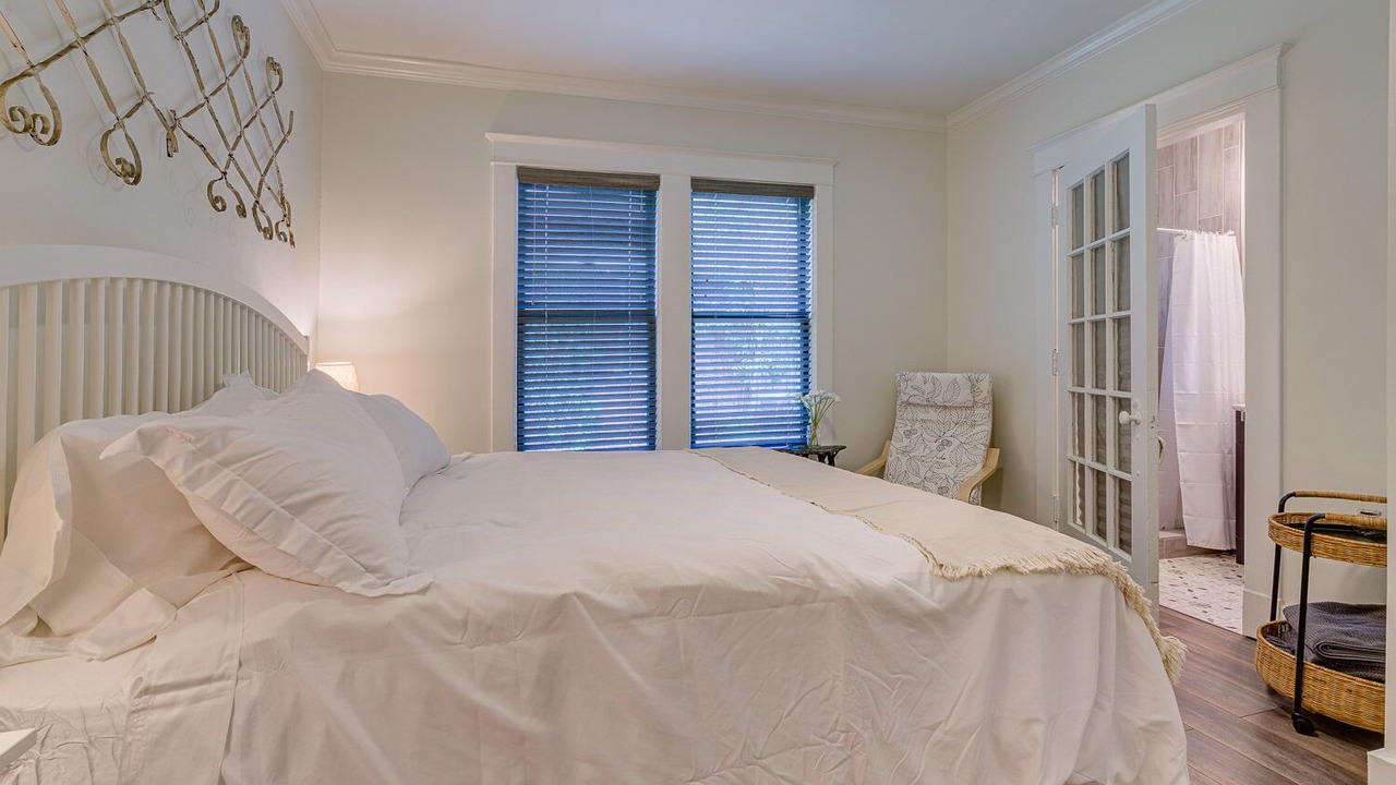Photo of Bedroom in Central Midtown