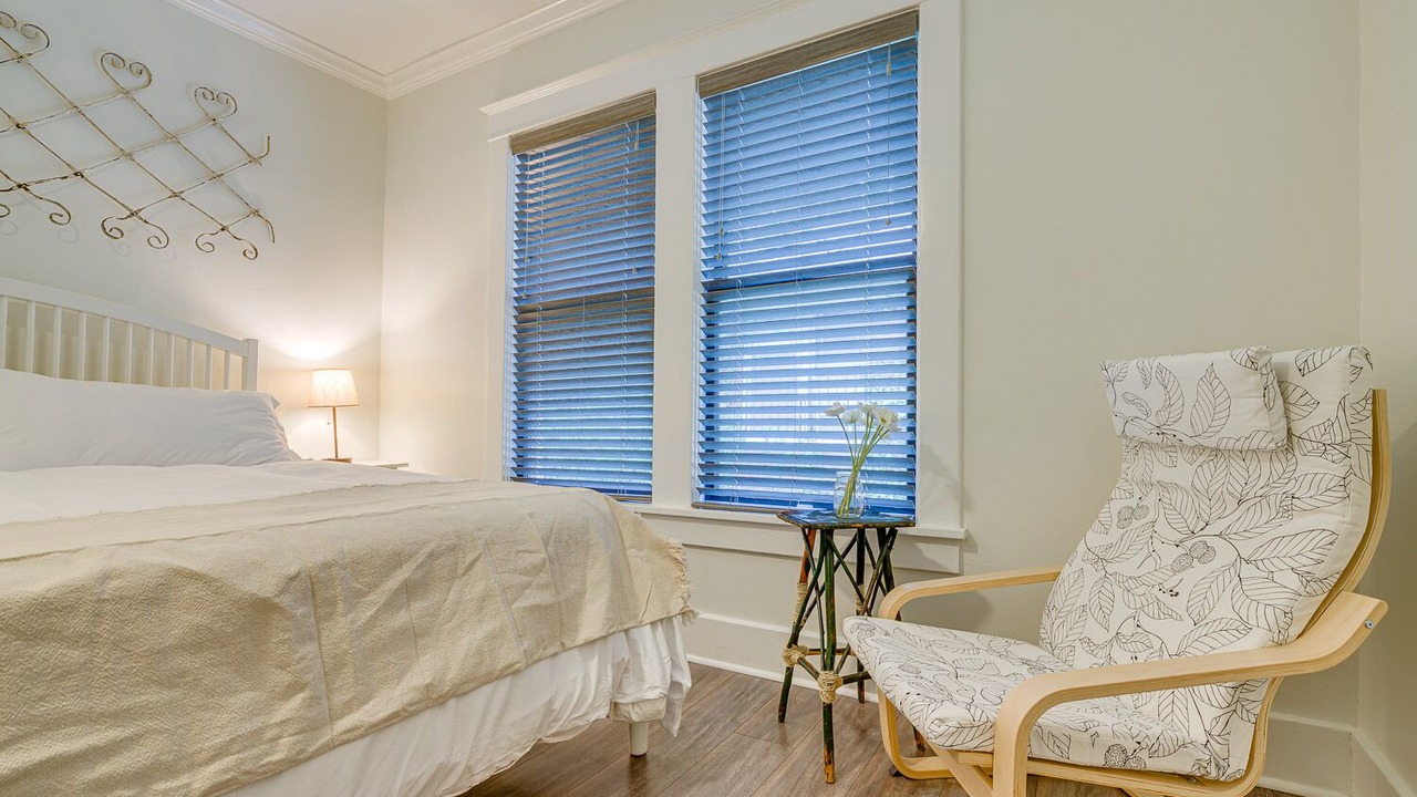 Photo of Bedroom in Central Midtown