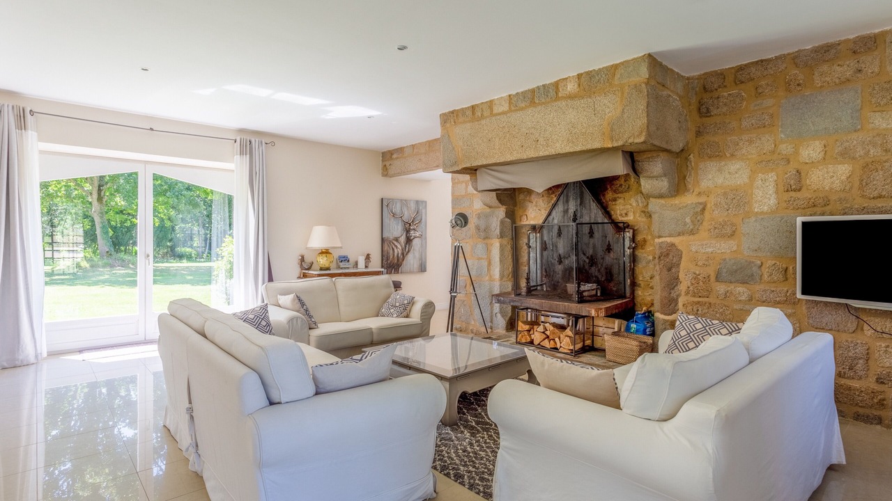 Photo of Livingroom in Combourg