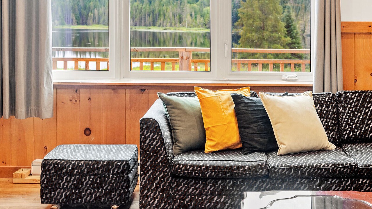 Photo of Livingroom in Val-des-Lacs