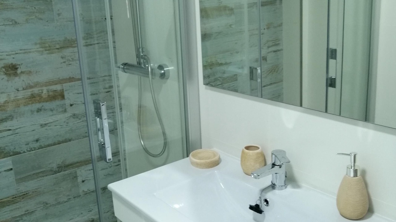 Photo of Bathroom in Centro Comercial