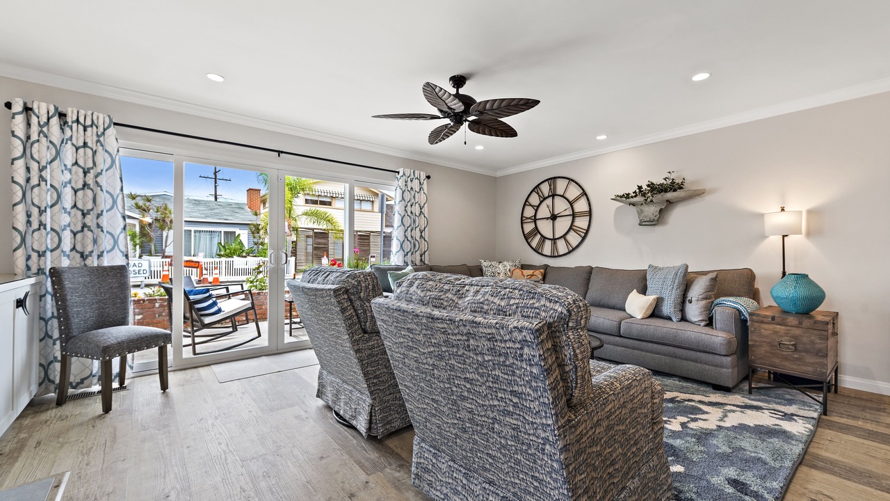 Photo of Livingroom in Balboa Island
