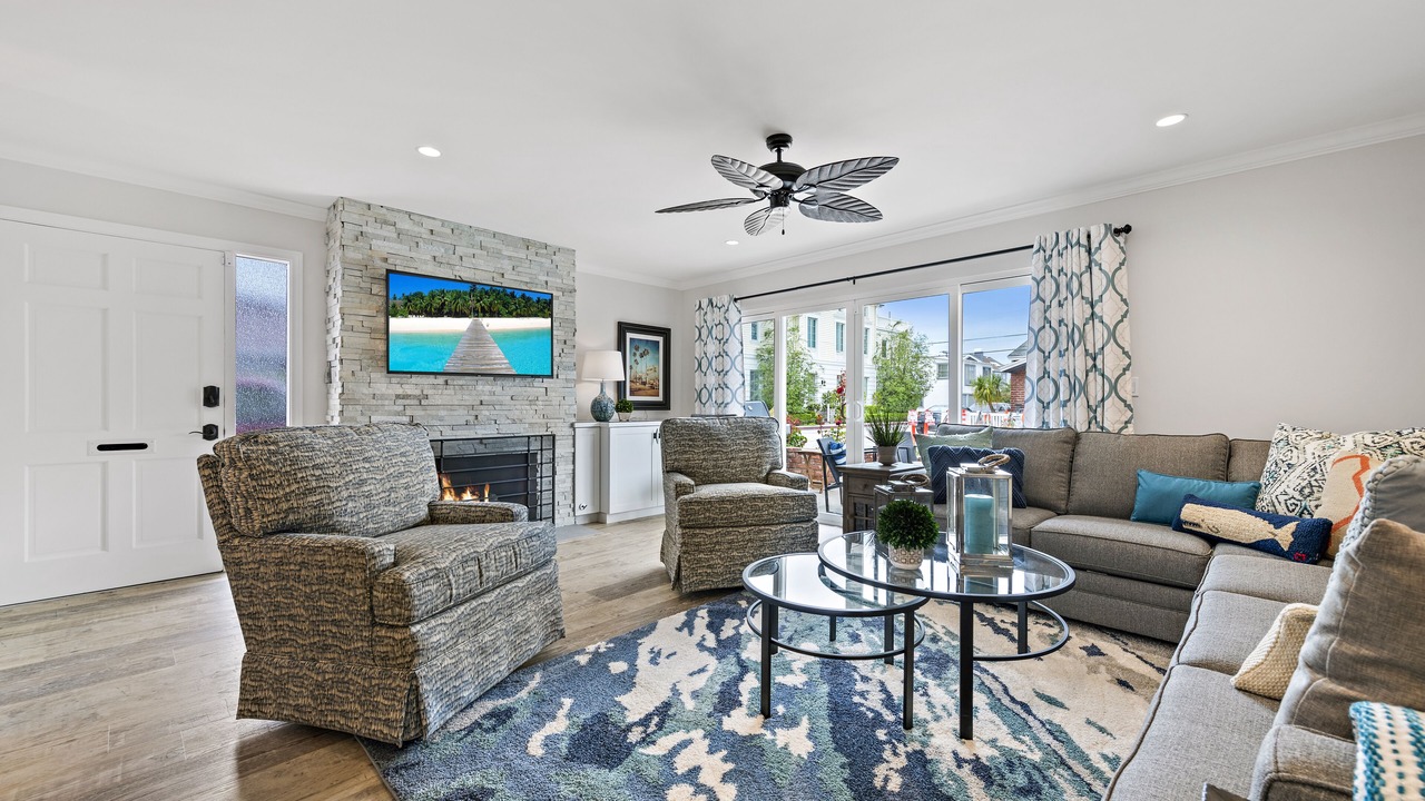 Photo of Livingroom in Balboa Island