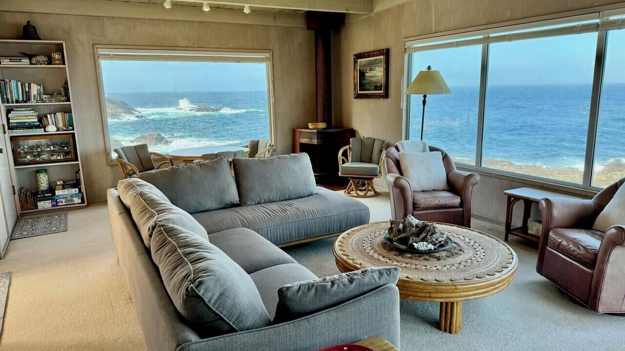 Photo of Livingroom in Carmel