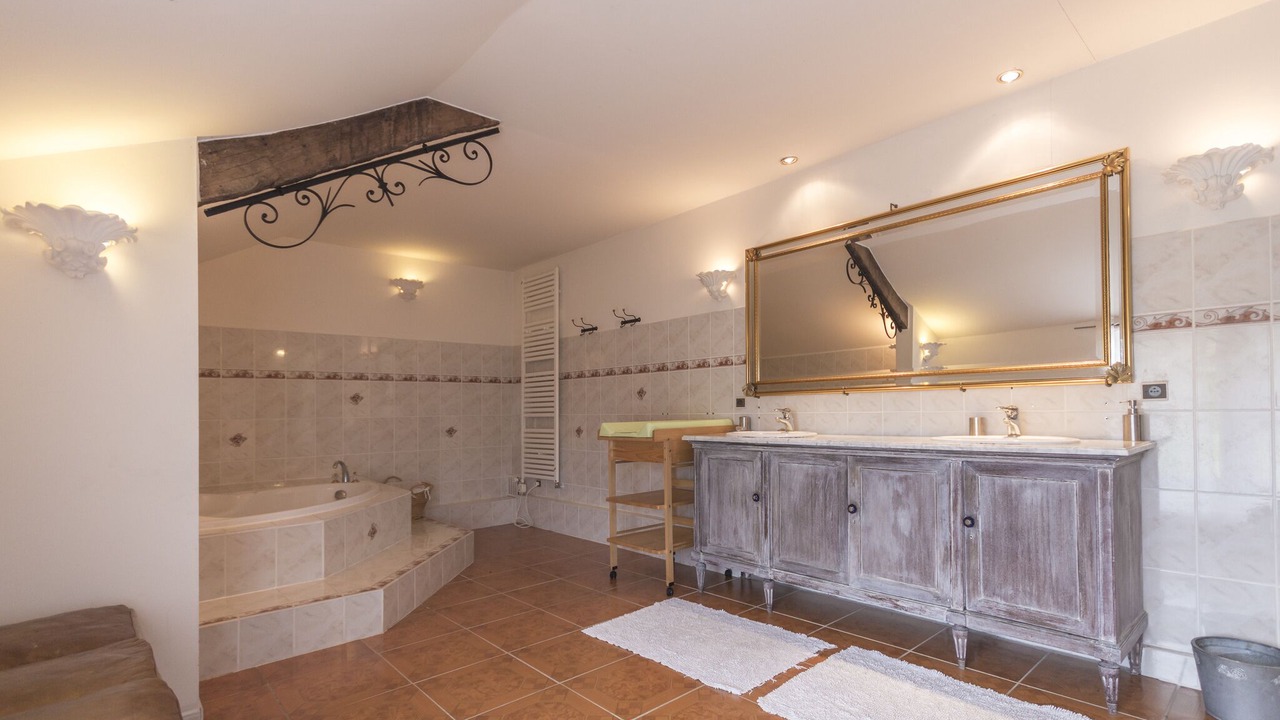 Photo of Bathroom in Guenrouet