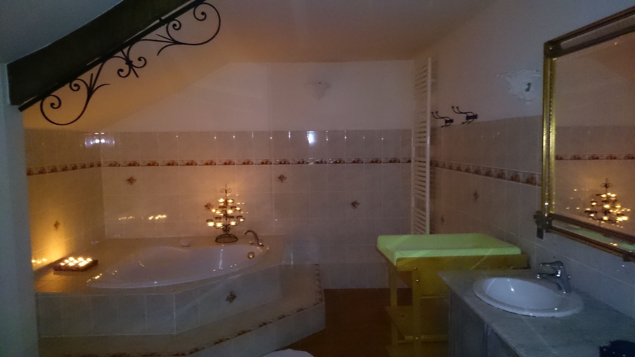 Photo of Bathroom in Guenrouet