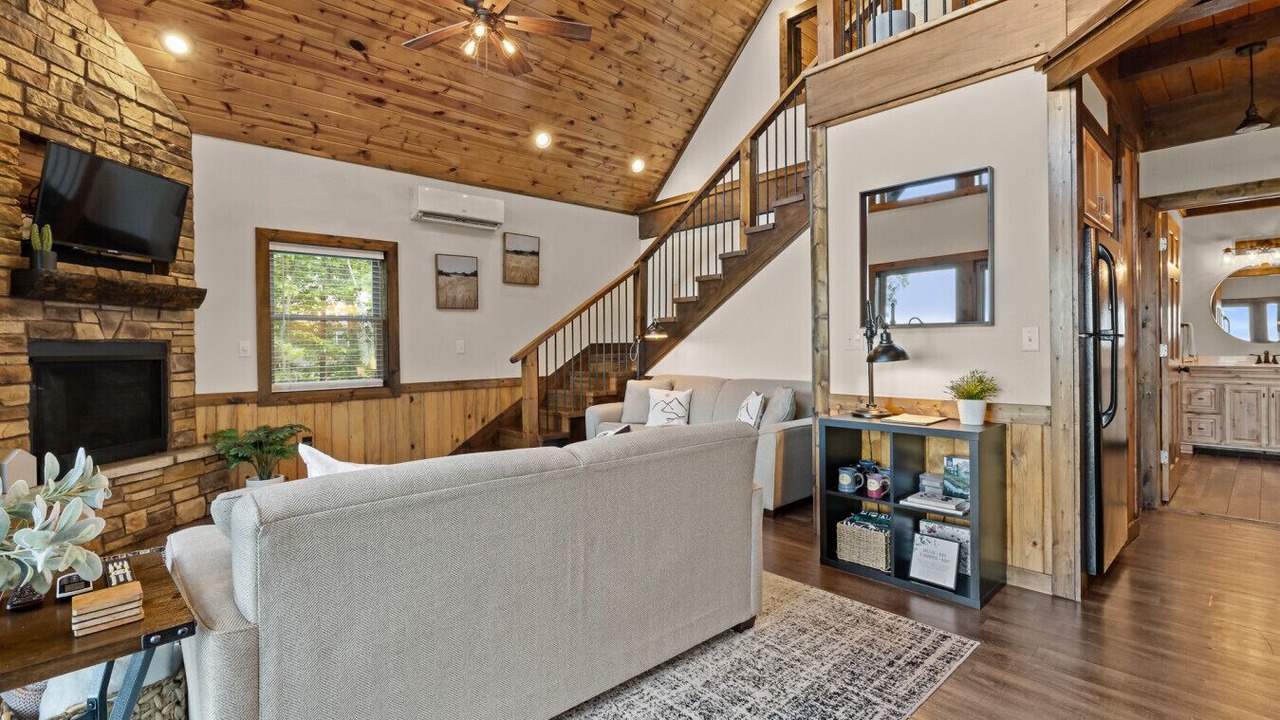 Photo of Livingroom in Jasper