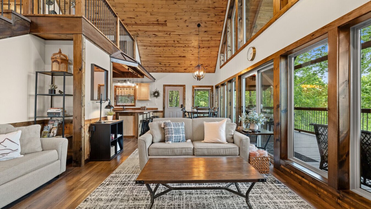 Photo of Livingroom in Jasper