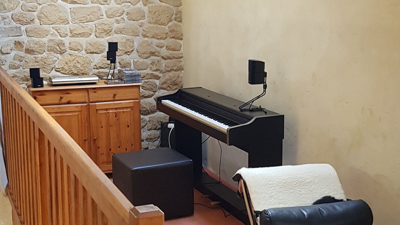 Photo of Others in Megrit