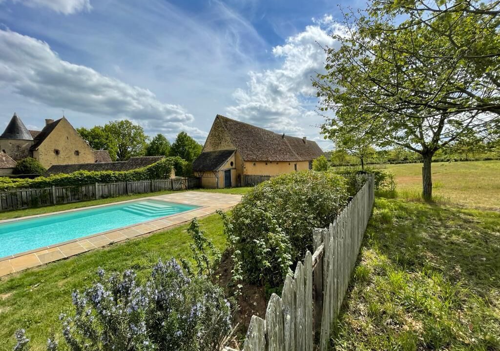 Photo of Outdoor in Saint-Celerin