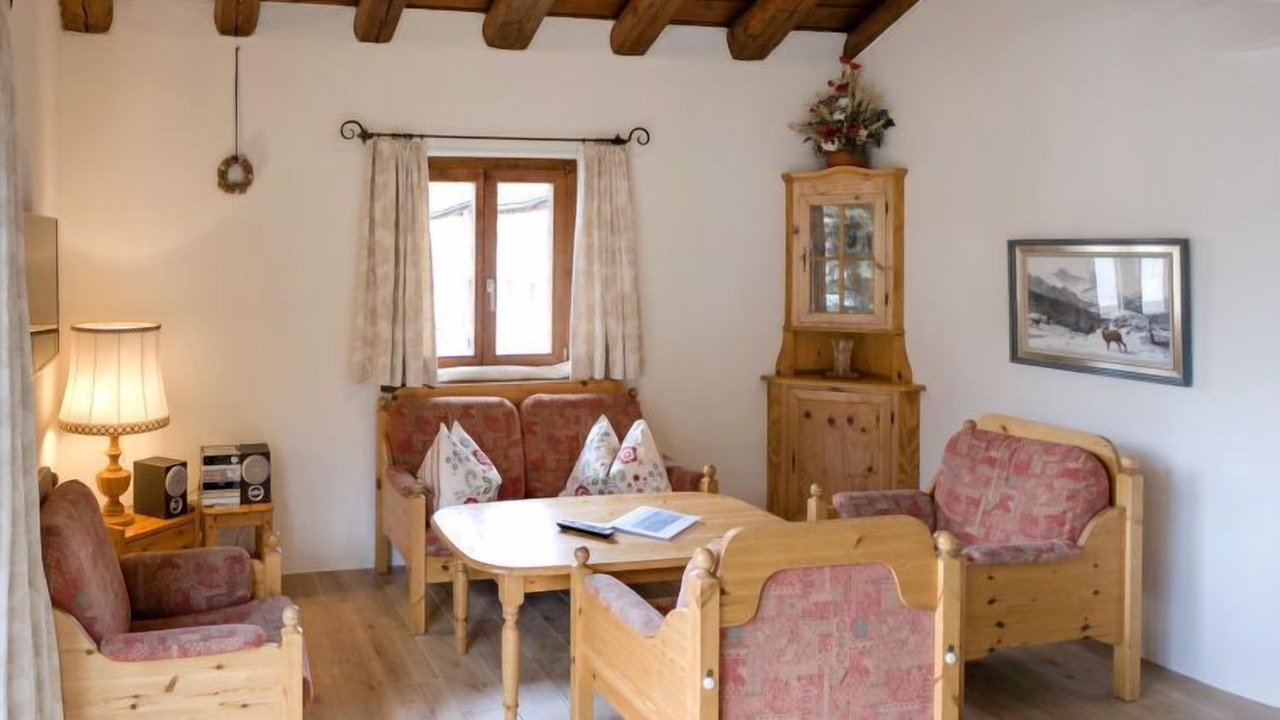 Photo of Livingroom in La Punt-Chamues-ch