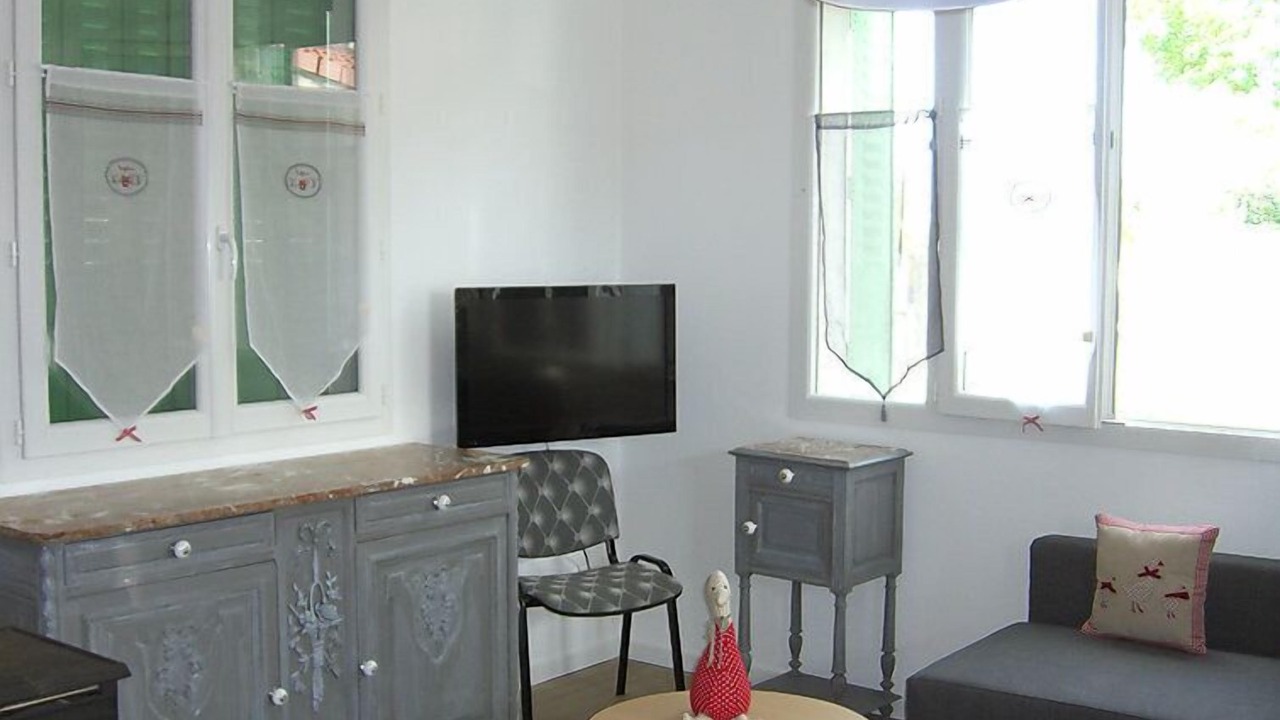 Photo of Livingroom in Blot-lʼEglise