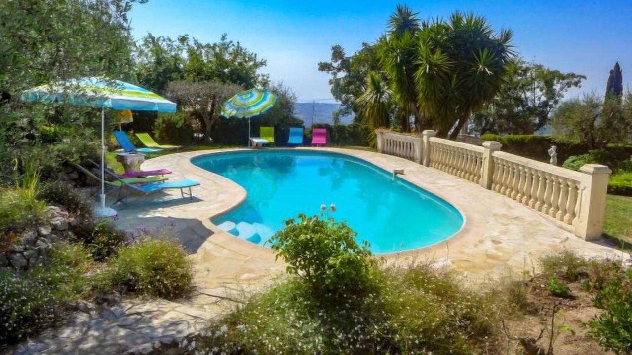 Photo of Outdoor in Gattieres