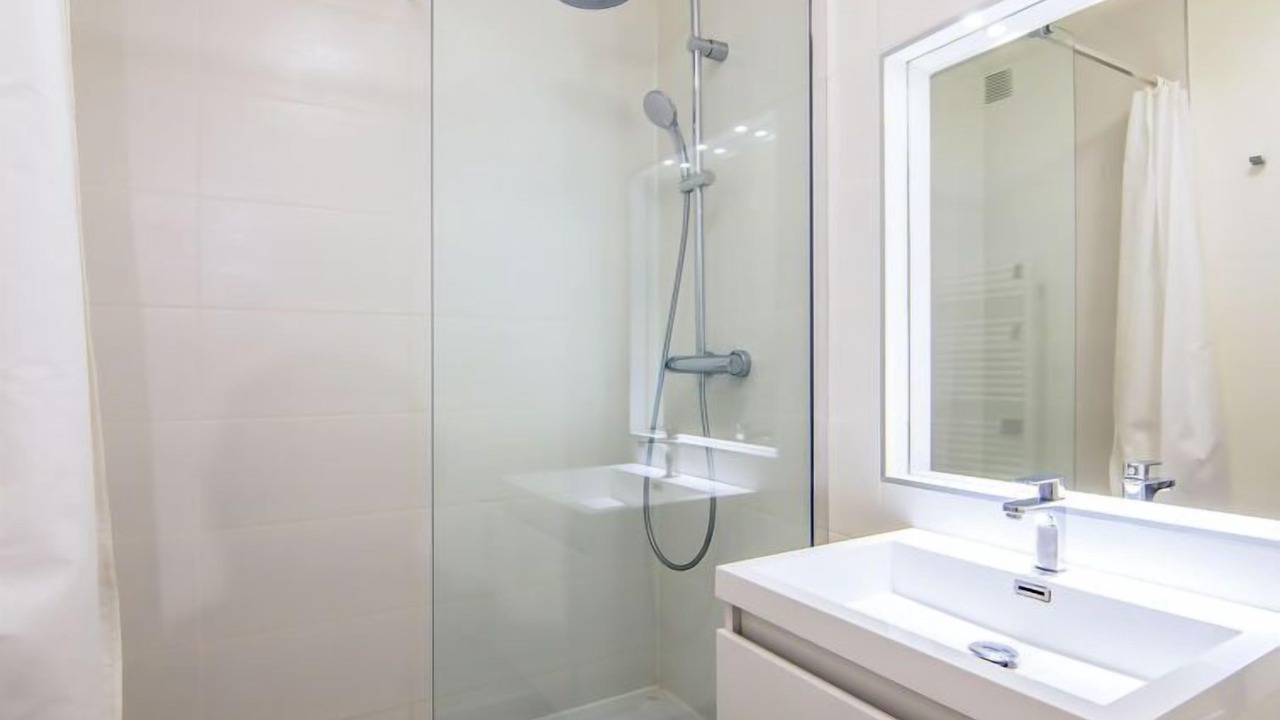 Photo of Bathroom in Deauville