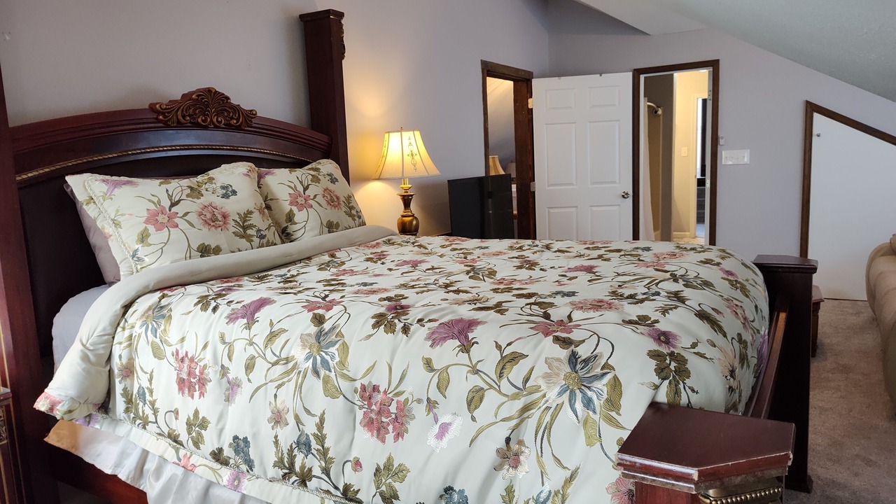 Photo of Bedroom in Marion Station