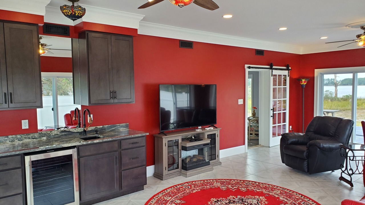 Photo of Livingroom in Marion Station