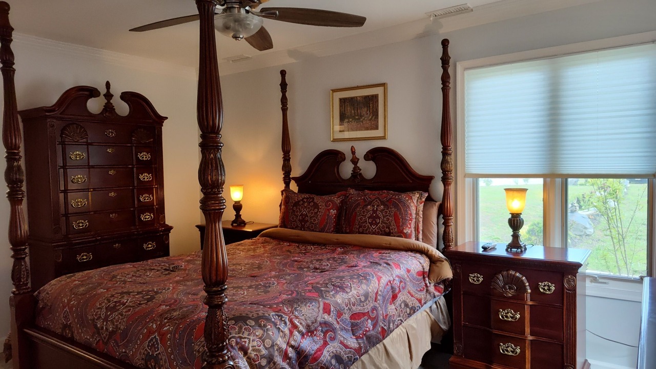 Photo of Bedroom in Marion Station