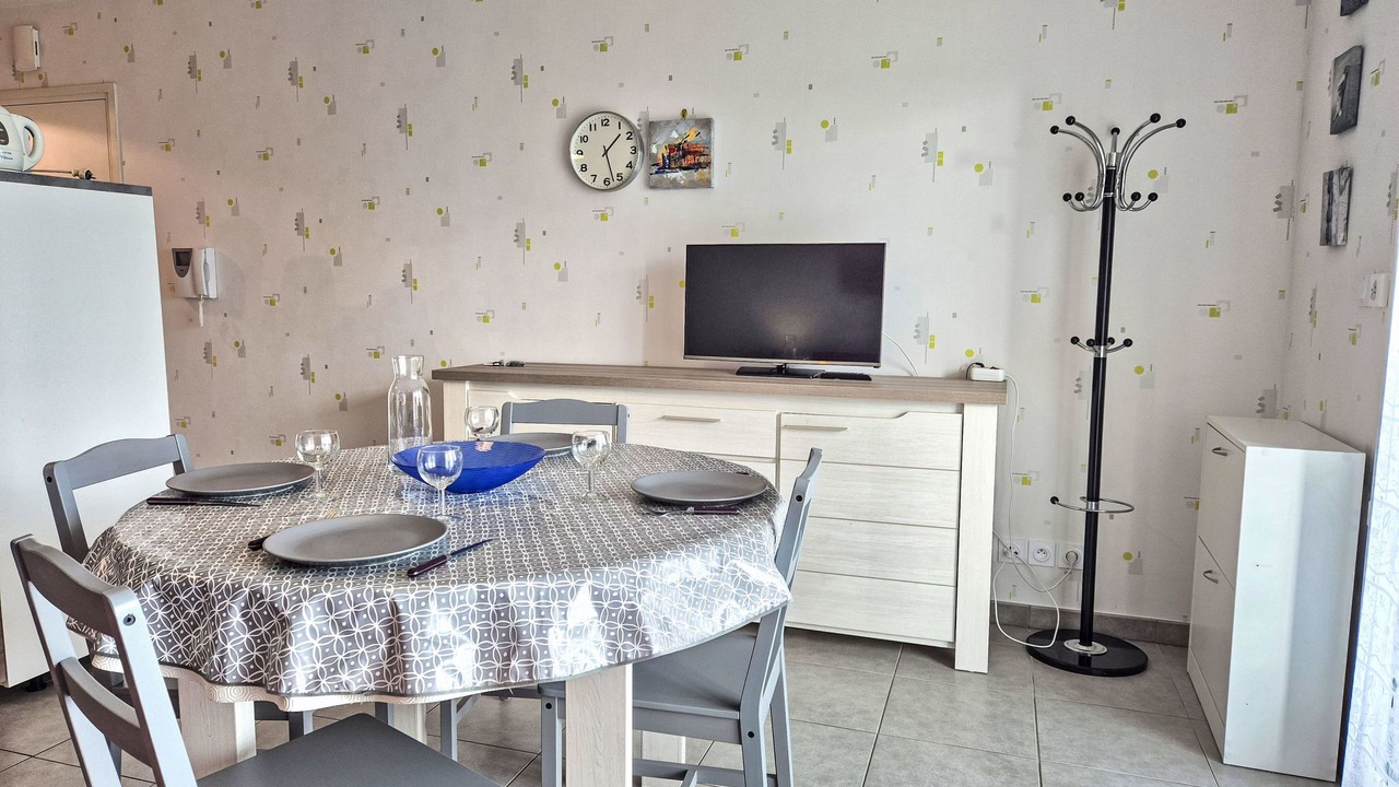 Photo of Bedroom in Saint-Ideuc