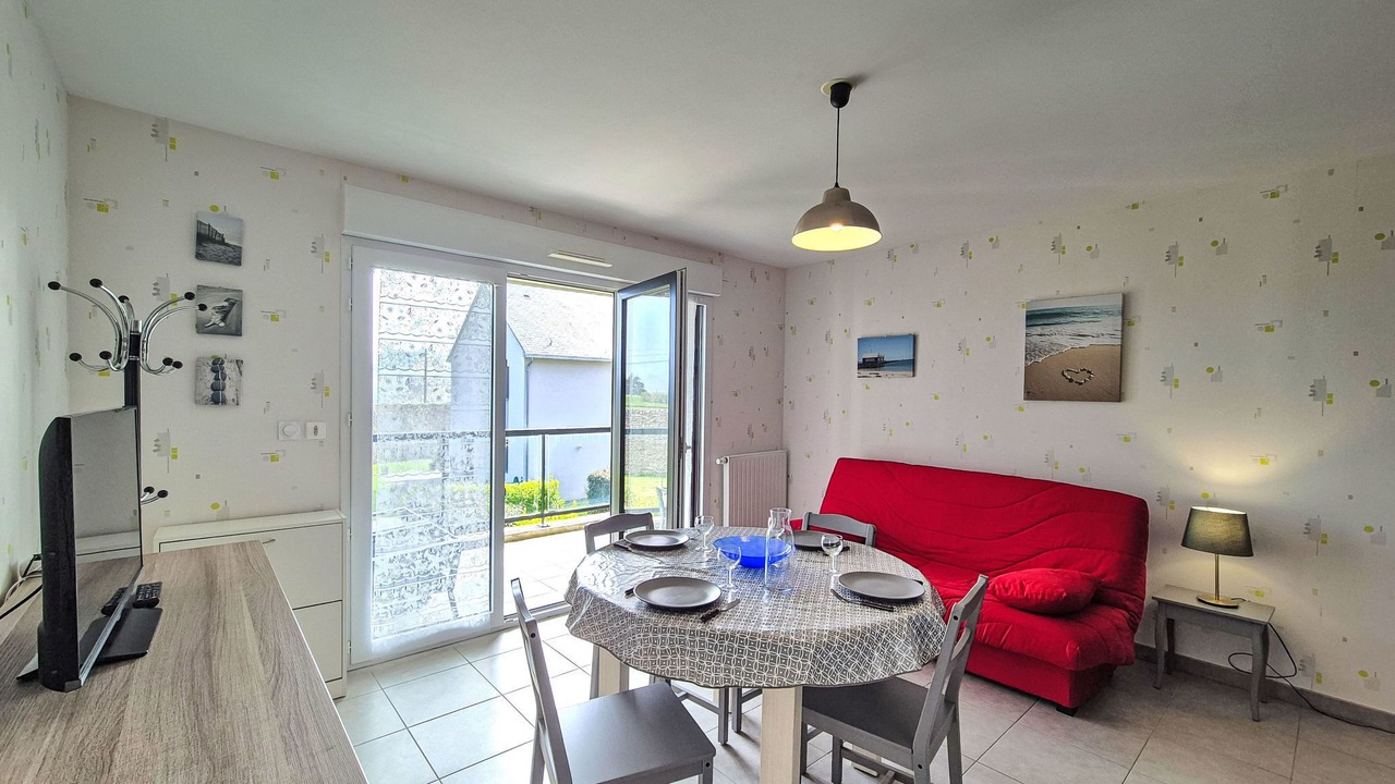 Photo of Livingroom in Saint-Ideuc