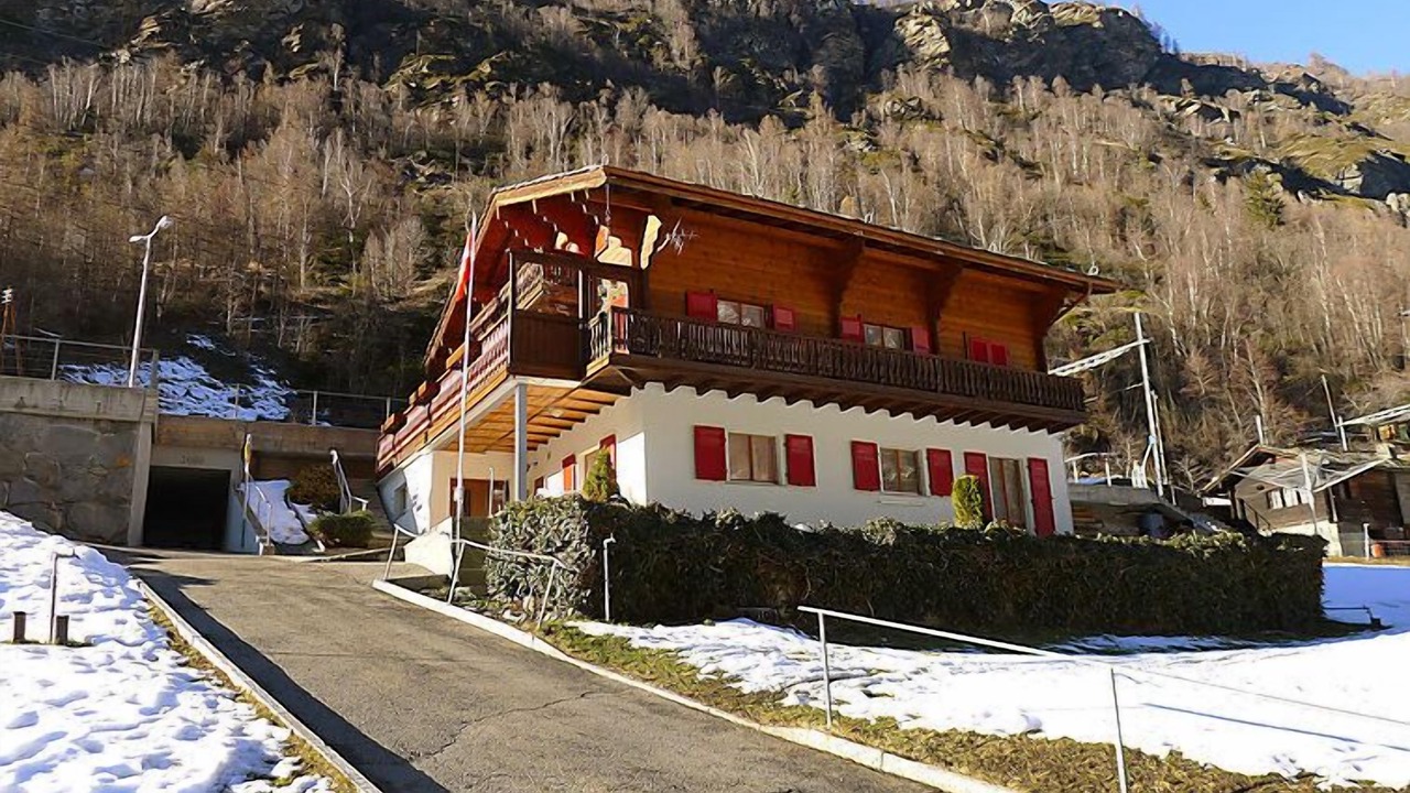 Photo of Outdoor in Embd