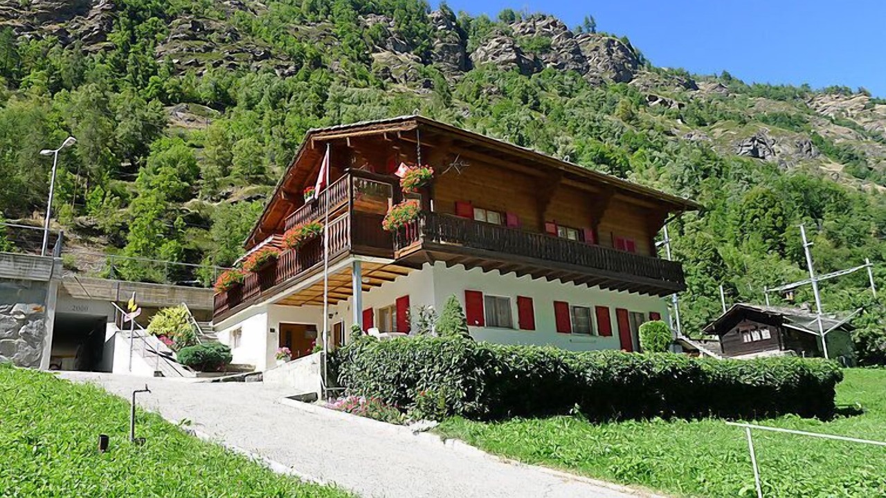 Photo of Outdoor in Embd