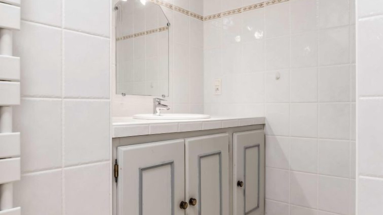 Photo of Bathroom in Behobie